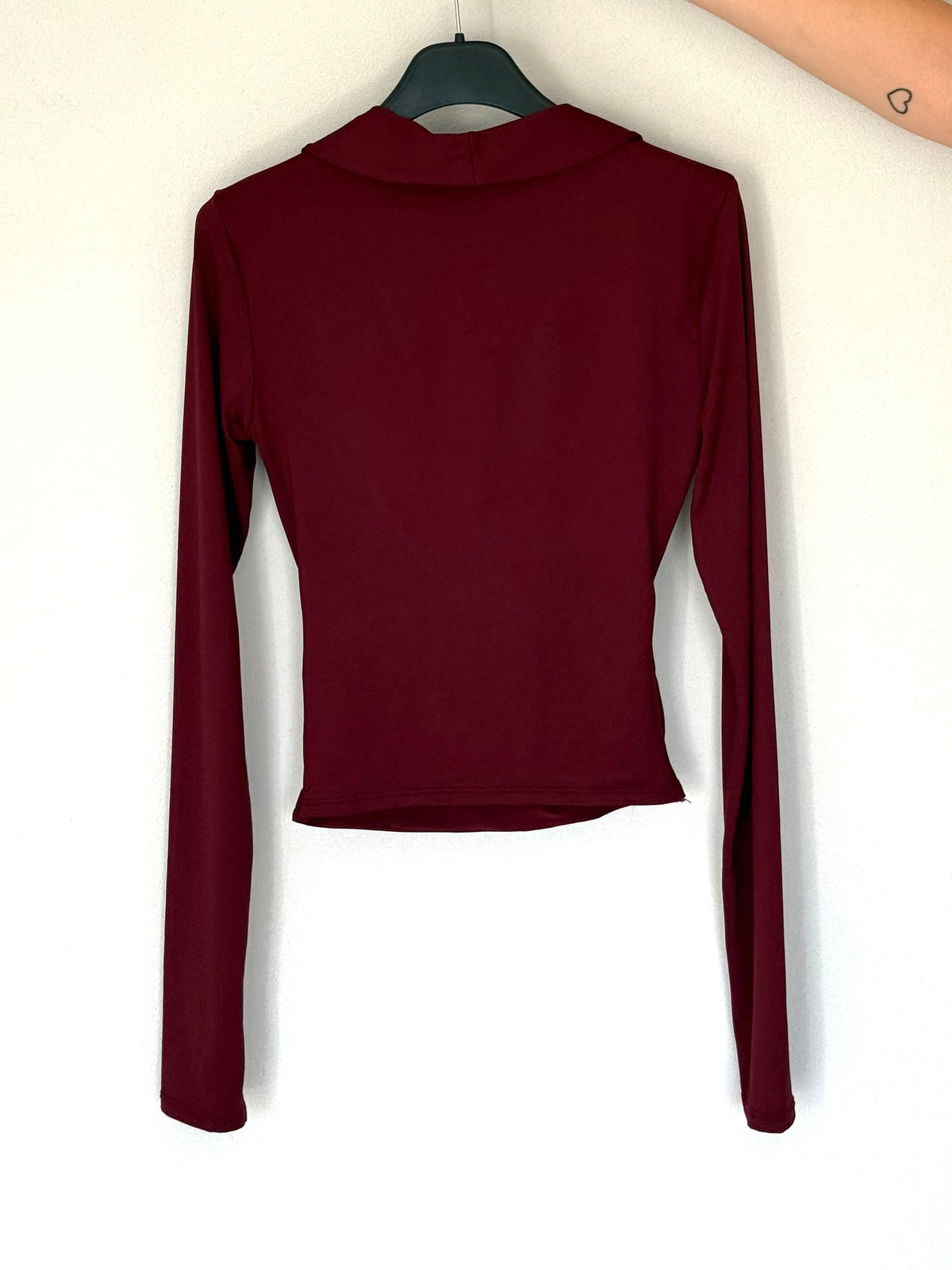 Top Aderente con Scollo a V