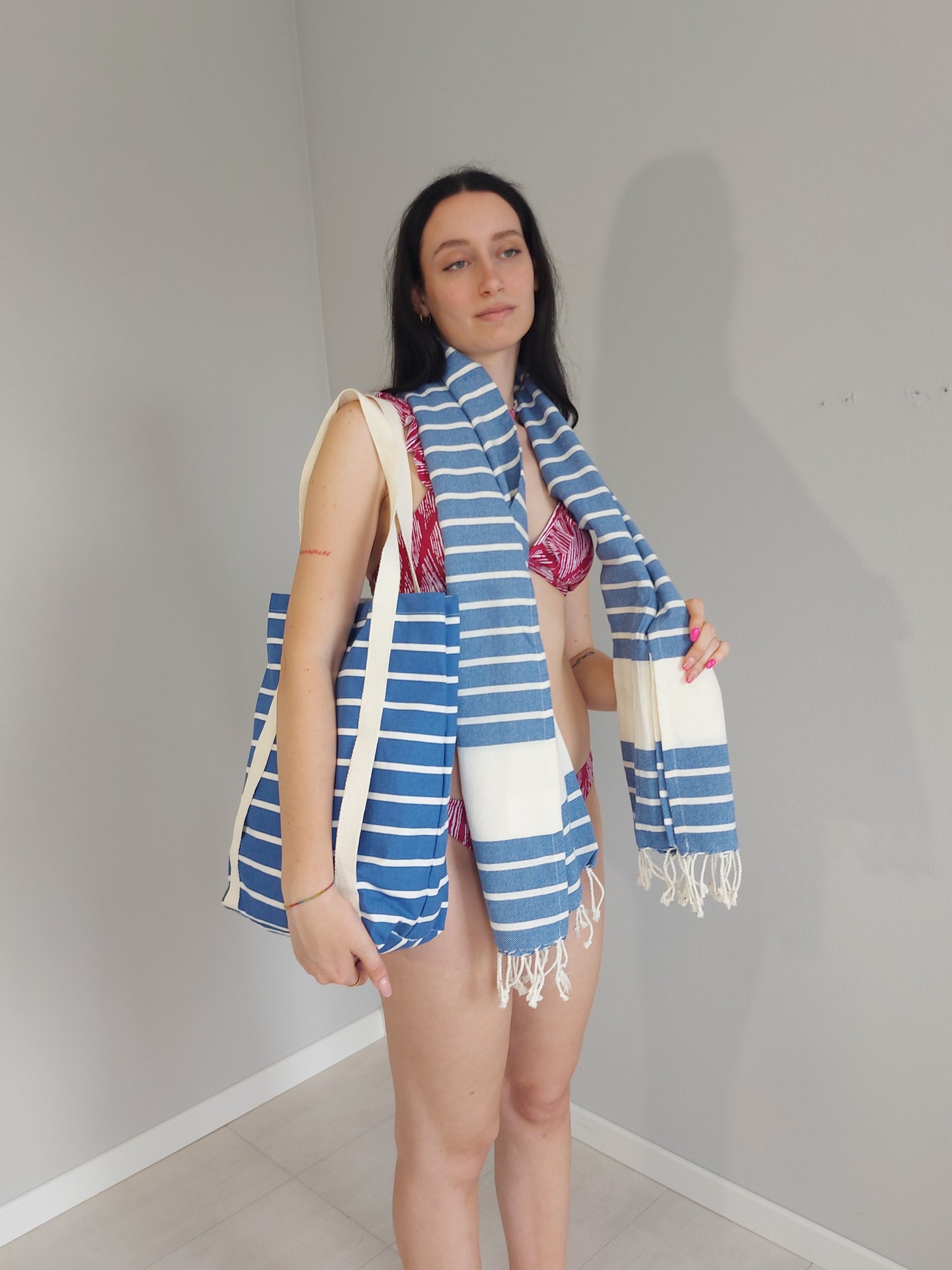 Borsa Mare a Riche Bianche e Blu con Asciugamano in Tela