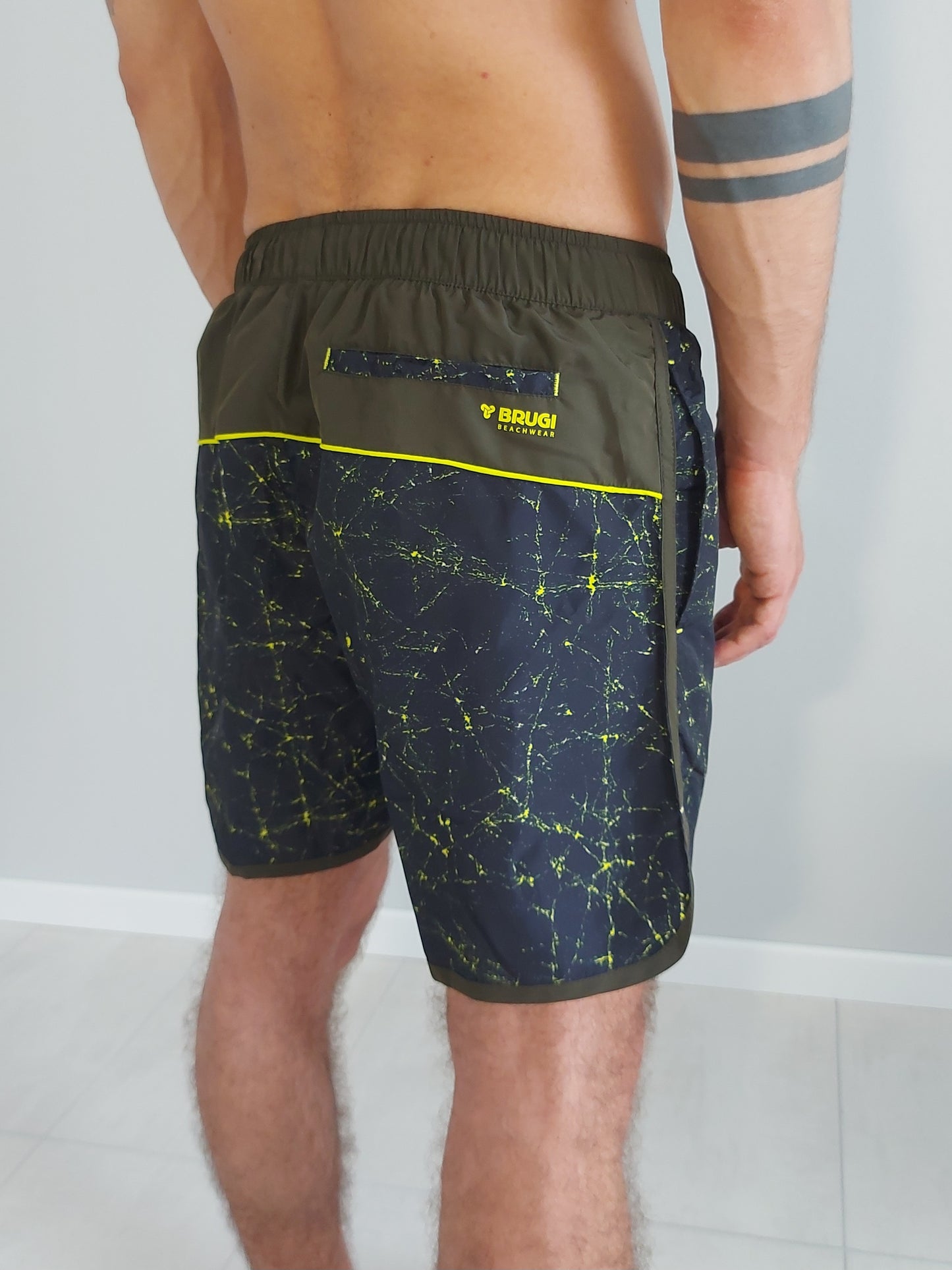 Costume da Bagno Uomo Boxer Verde e Nero con Tasche Brugi MD4X