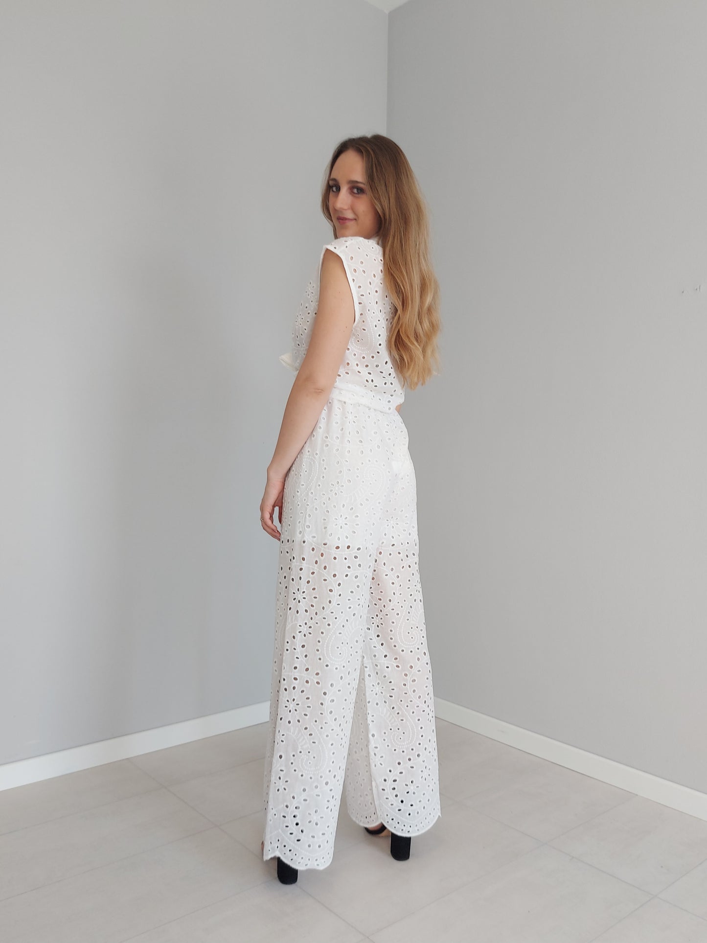 Coordinato Blusa + Pantalone in Sangallo