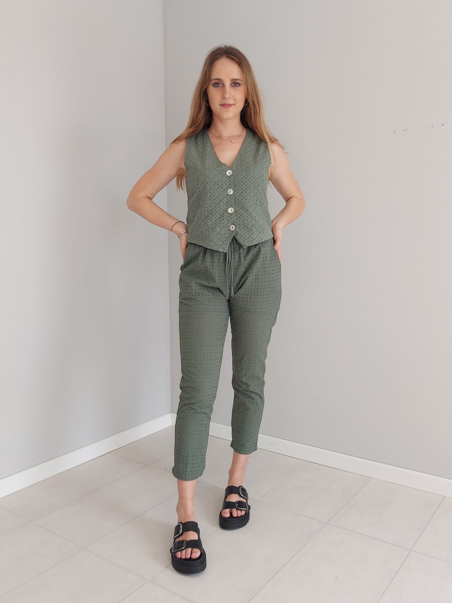 Gilet con Bottoni Verde Salvia