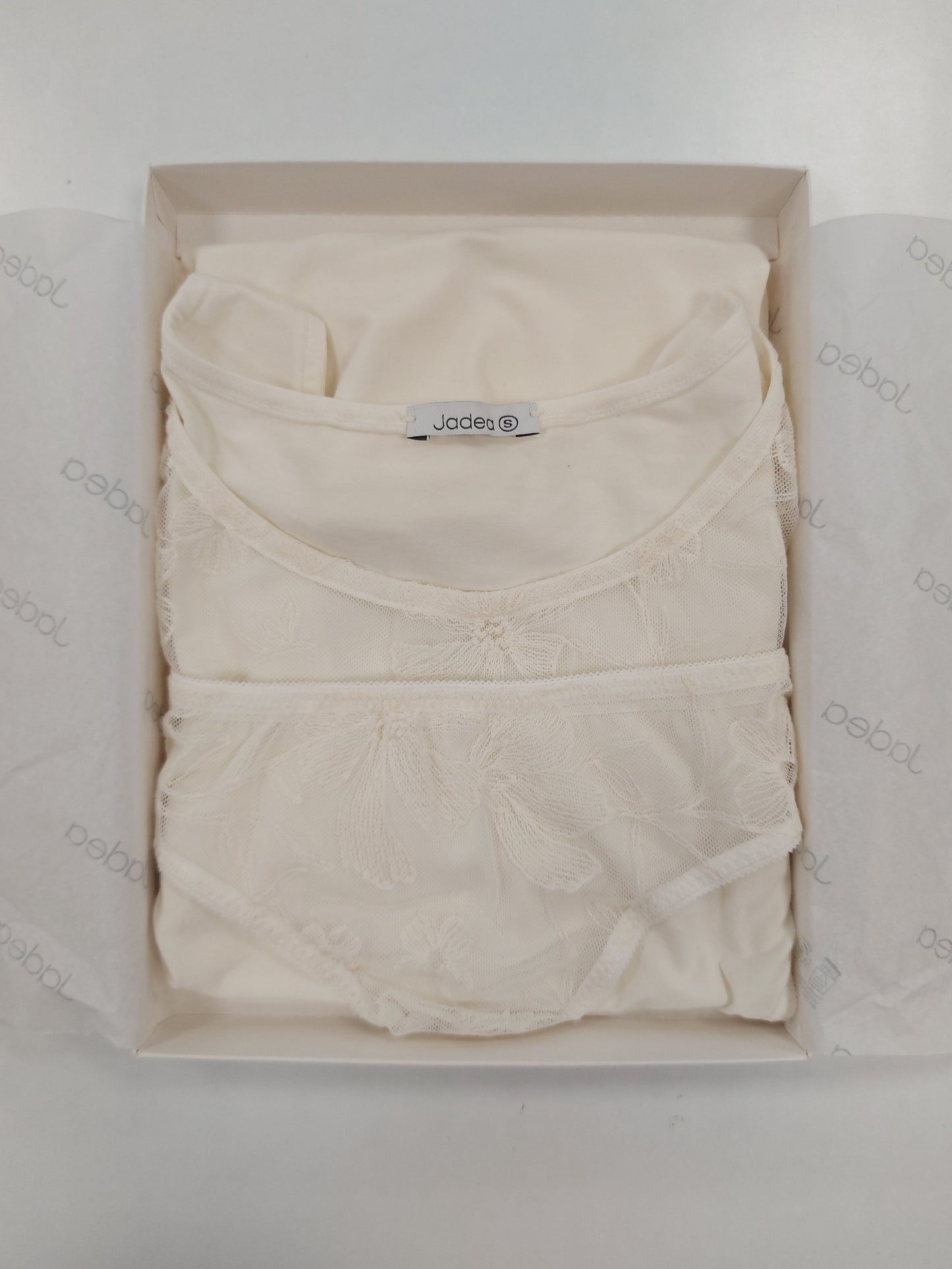 Completo Intimo Bianco in Pizzo Jadea 4617