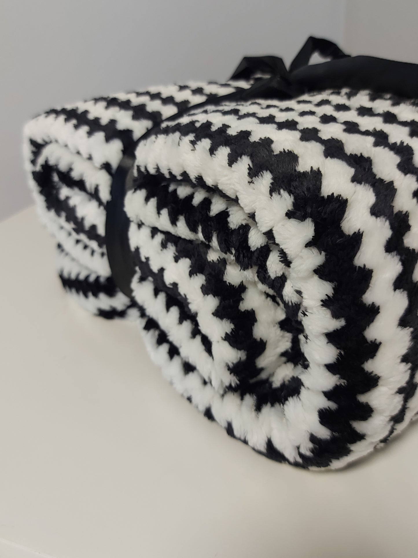 Coperta da Divano 130X160 cm Nera e Bianca ZA52