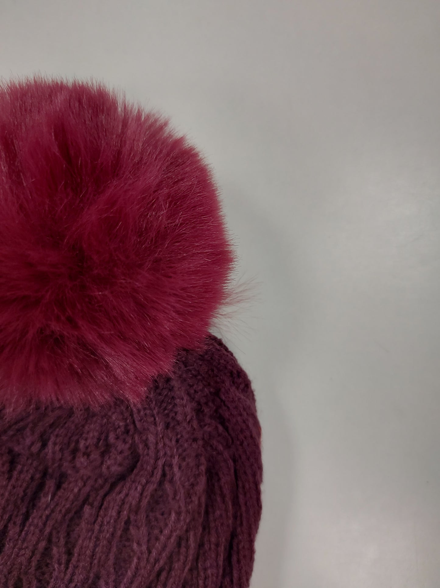 Berretto da Donna con Pom Pon Brugi ZH2H