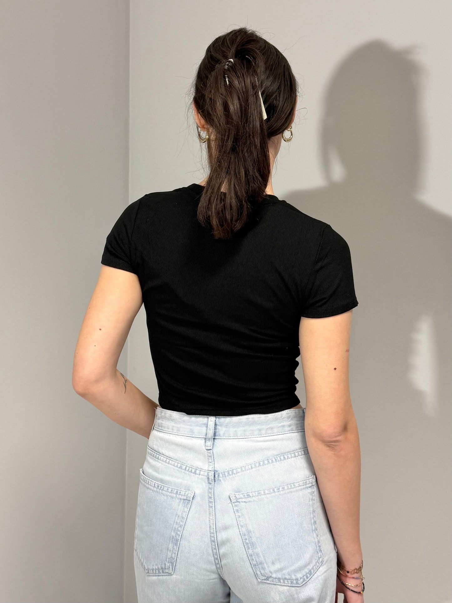 T-shirt Crop Top a Coste da Donna