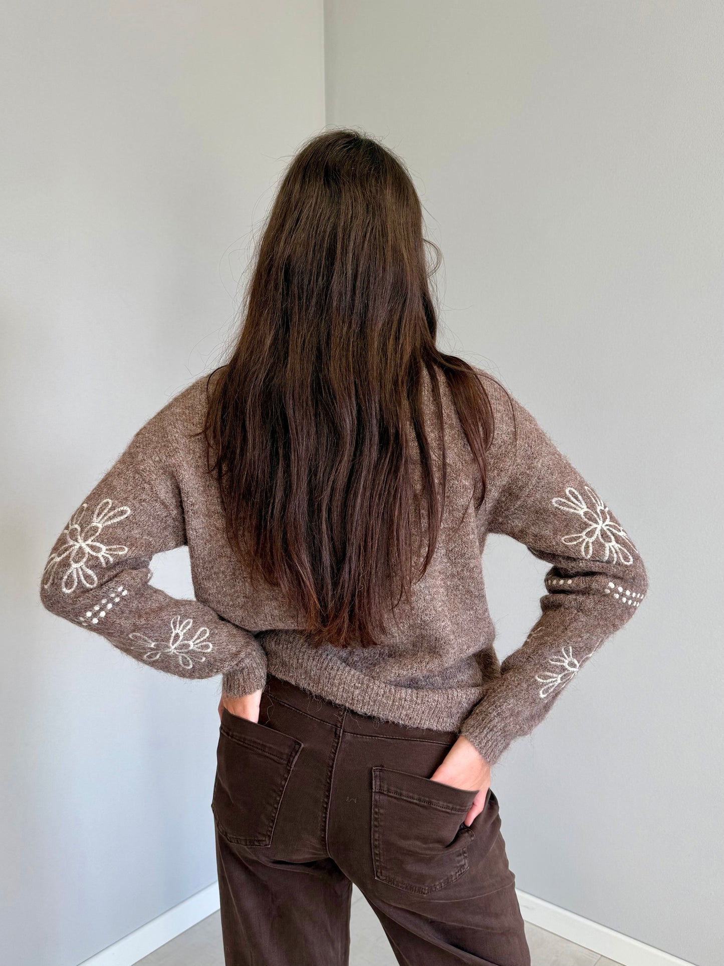 Maglione in Lana Ricamato