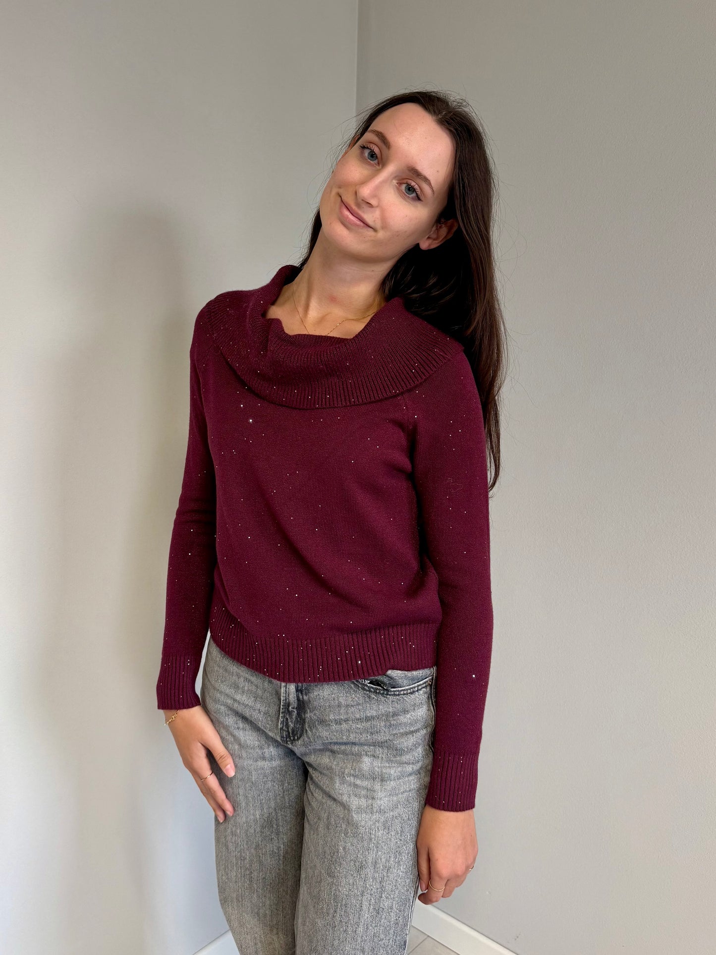 Maglione Bordeaux con Paillettes e Spalle Scese
