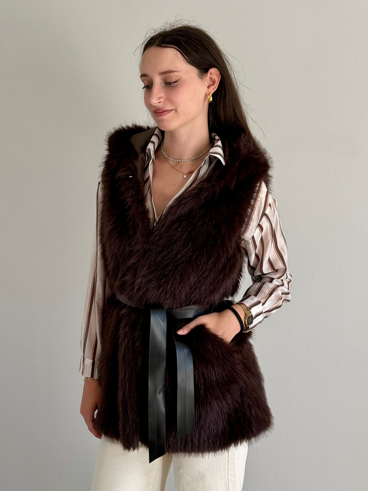 Gilet in Simil Pelliccia con Cappuccio