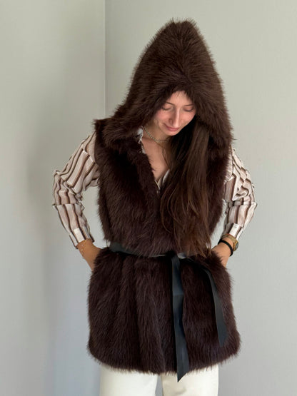 Gilet in Simil Pelliccia con Cappuccio