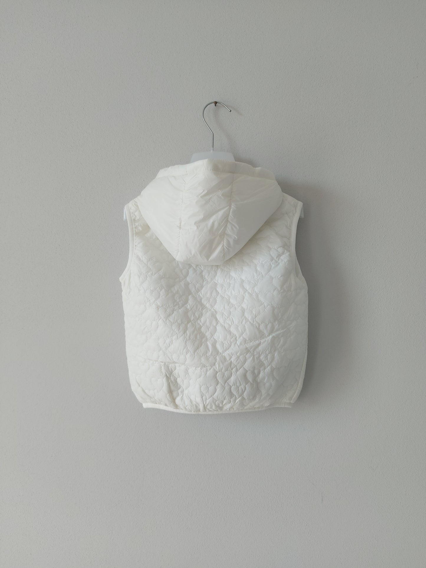 Gilet Imbottito con Cappuccio Bianco