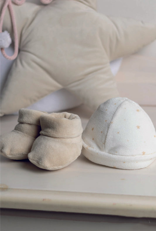 Berretto e Scarpette in Ciniglia Neonato Gary 7066 Beige