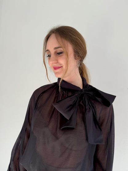 Camicia Nera con Maxi Fiocco
