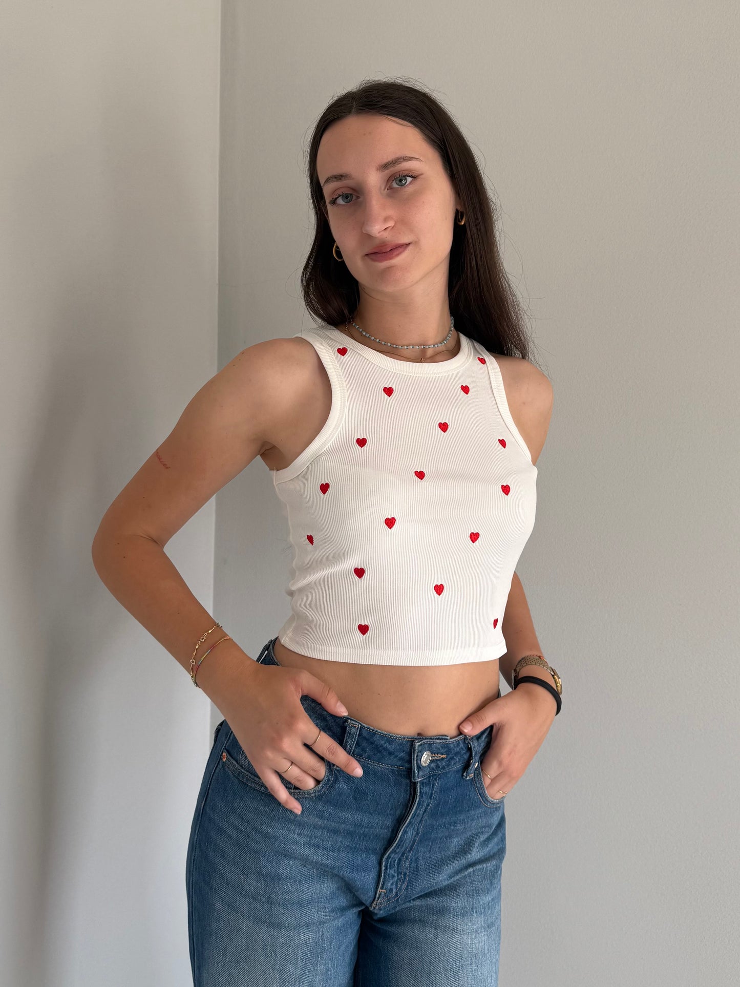 Canotta Crop Vogatore con Cuoricini