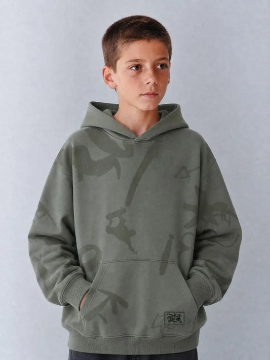 Felpa ragazzo con stampa stile graffiti L26WB0511